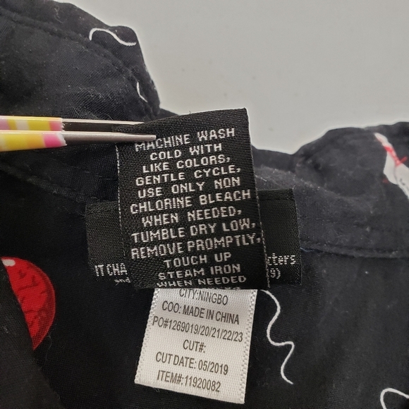 Stephen King It Horror Movie Mens Button Up Shirt Size Medium - Picture 6 of 6